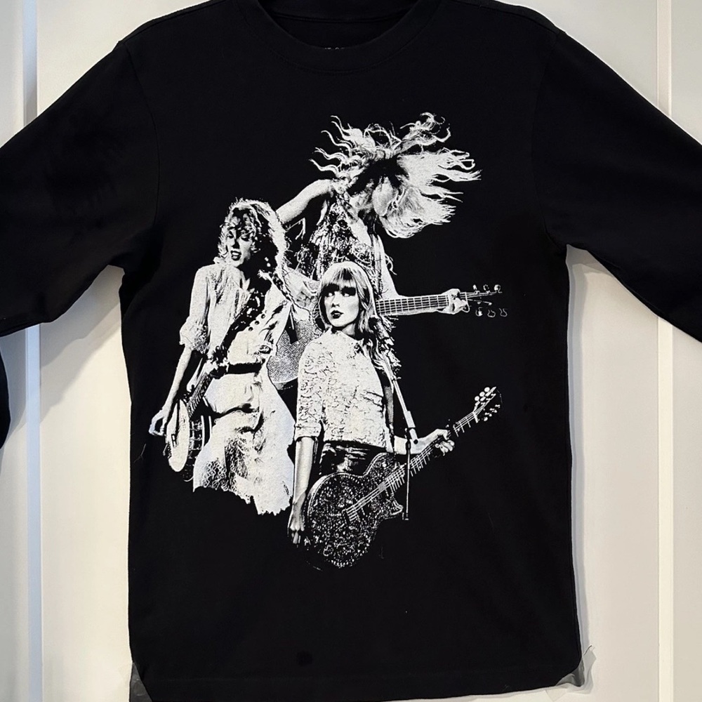 Taylor Swift Black Graphic Sweatshirt